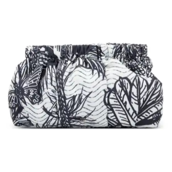 Vince Camuto Handbags - NWT Vince Camuto clutch